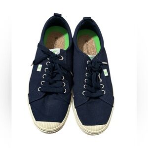 Cariuma Low Shadow Blue Lace Up Sneaker Shoe Skateboard Men 9.5 Women 11 Preppy